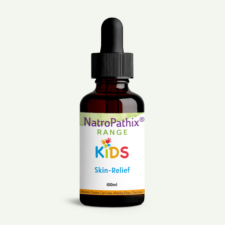 Kids Skin Relief 100ml tincture with plain background